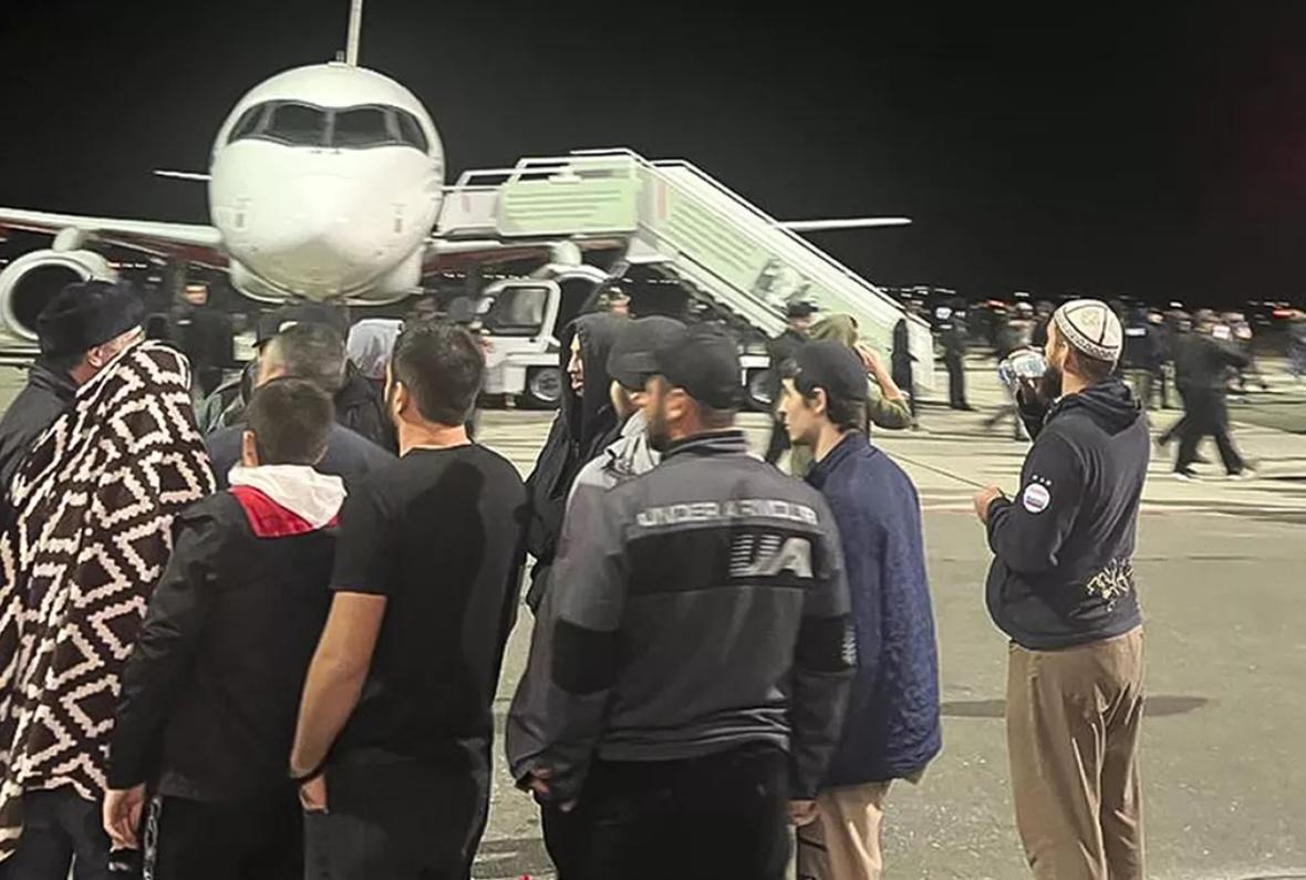 Еще восемь человек получили длительные сроки за участие в антисемитских беспорядках в Махачкале