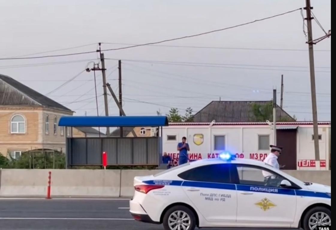 В МВД Дагестана сообщили о двух нападавших, убитых в перестрелке с полицией