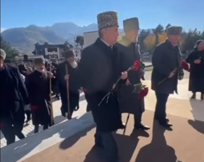 Сегодня отмечается 82-я годовщина сталинской депортации карачаевского народа