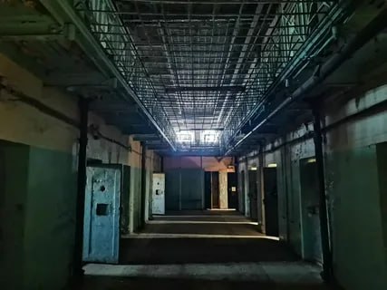 Crimean Muslim political prisoner transported from Crimea to prison