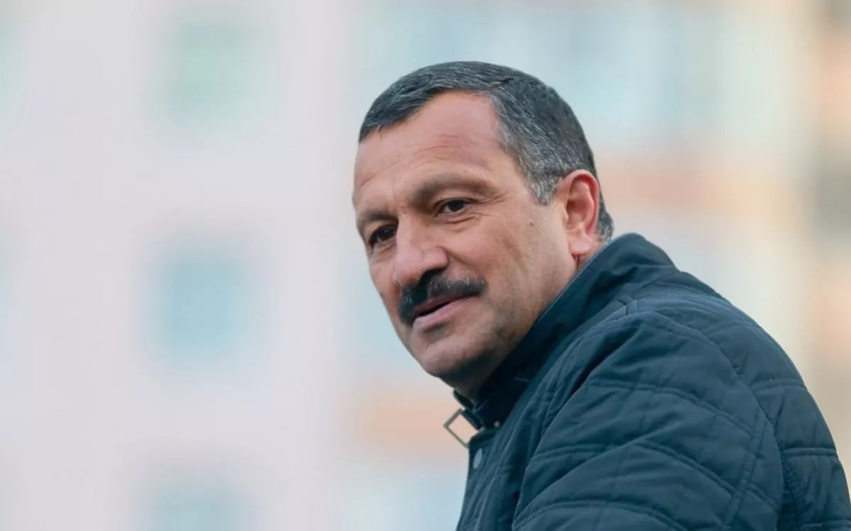Azerbaijani oppositionist ends hunger strike on 40th day