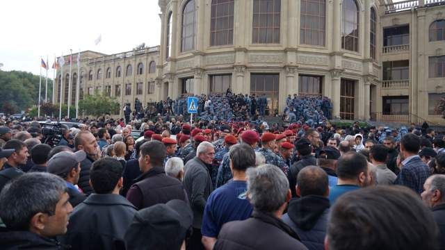В Армении задержаны чиновники по обвинению в провоцировании акции протеста
