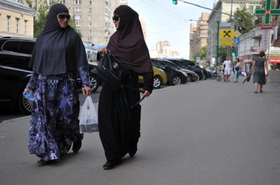 ДУМ КБР обсуждает ношение хиджабов в школах