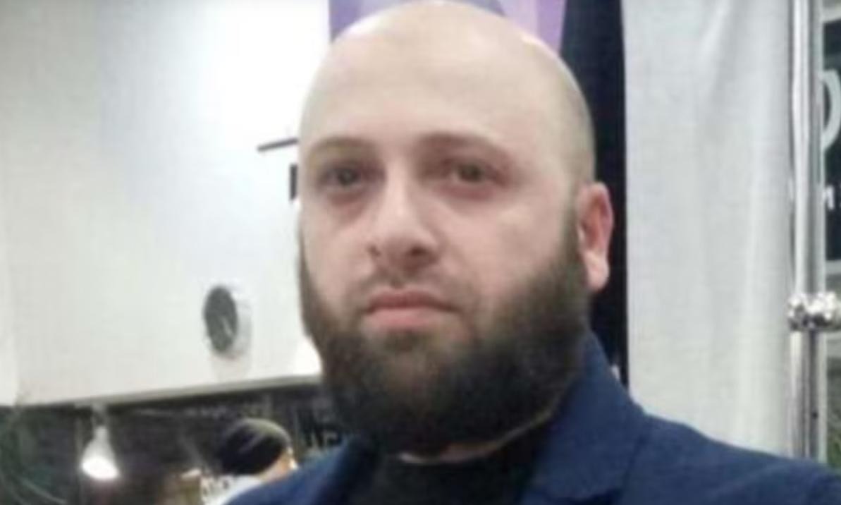 У посольства Бельгии в Украине прошел пикет в поддержку ингушского беженца Руслана Мейриева