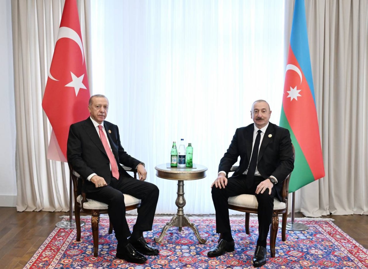 Erdogan calls for resolution of conflict between Russia and Azerbaijan