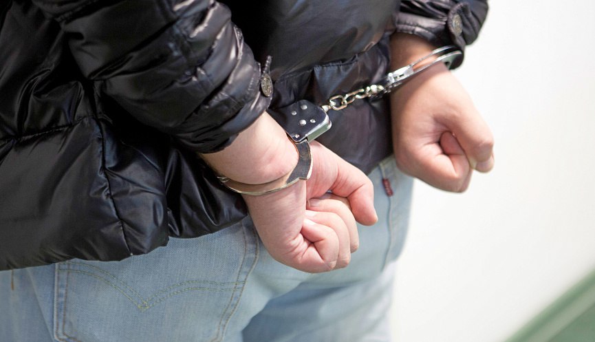 По запросу РФ во Франции задержали крымского татарина