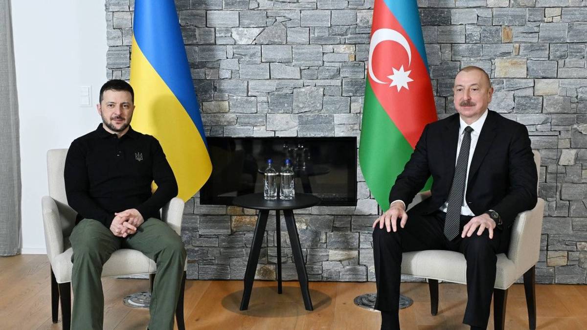 Один из лидеров азербайджанской оппозиции обвинил власти в скрытой поддержке России