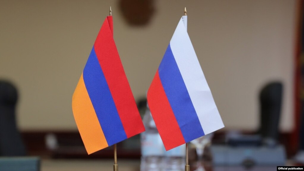 Moscow demands Armenia to prove its readiness to improve relations