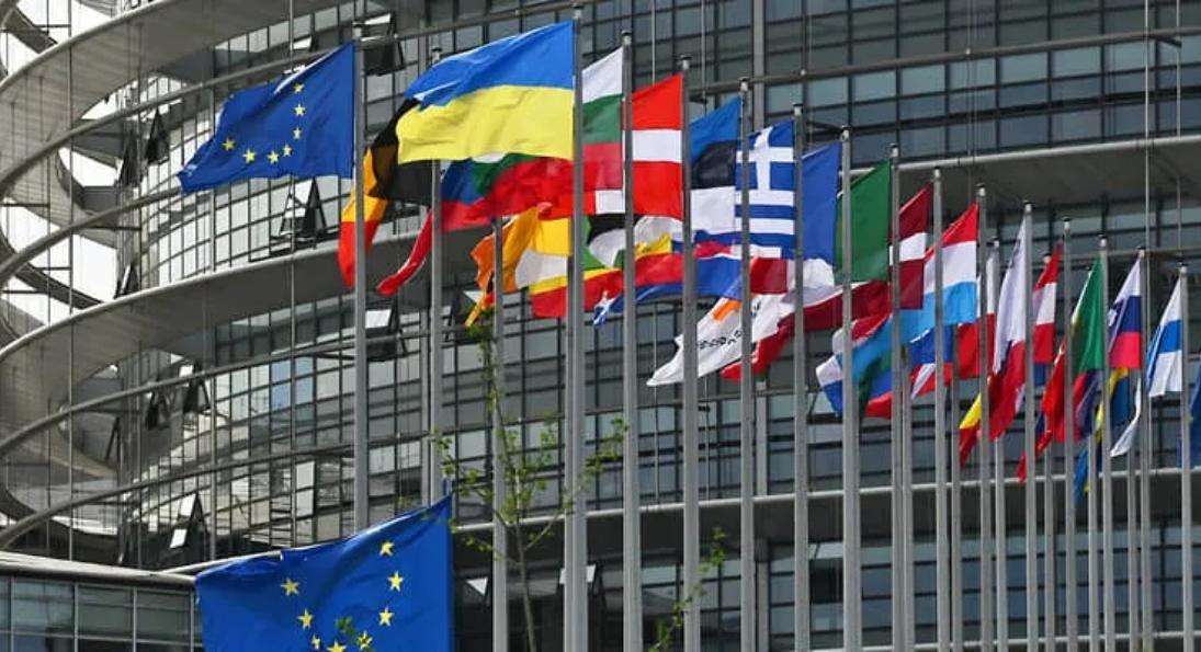 The European Parliament adopted a resolution on Georgia, condemning the persecution of opposition members and recognizing Zurabishvili as president