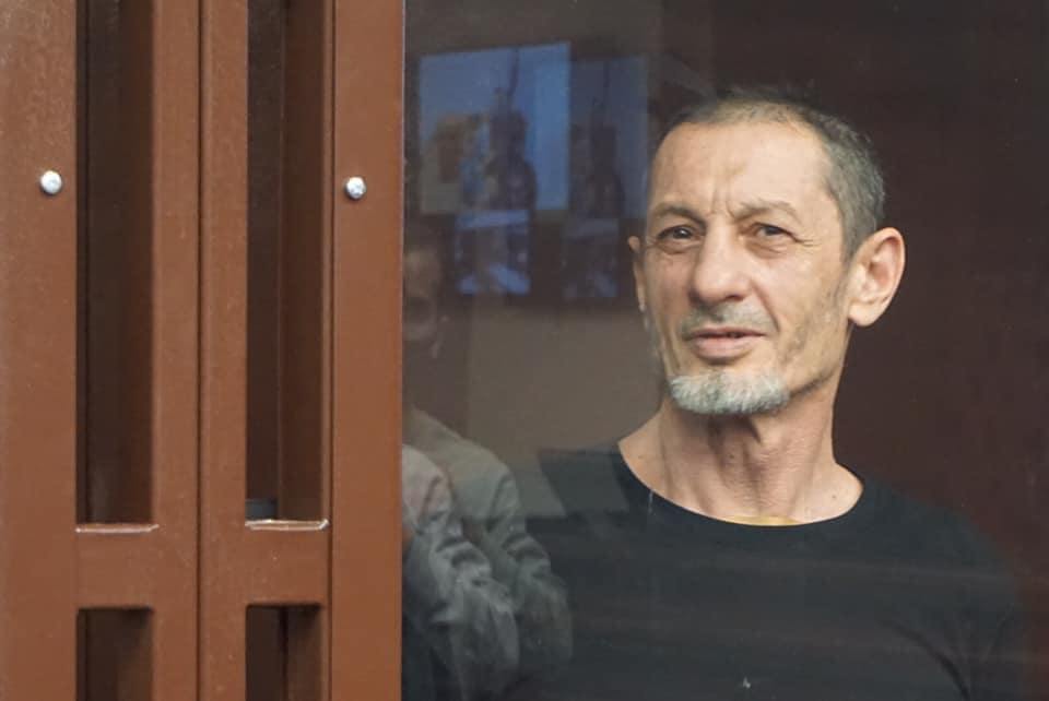 По прибытии в колонию крымского татарина сразу посадили в ШИЗО, пообещав, что это надолго