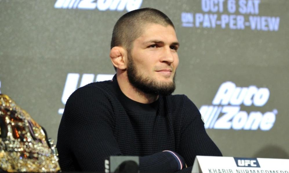 Khabib Nurmagomedov spoke about the rudeness of the flight attendant on the flight to the USA