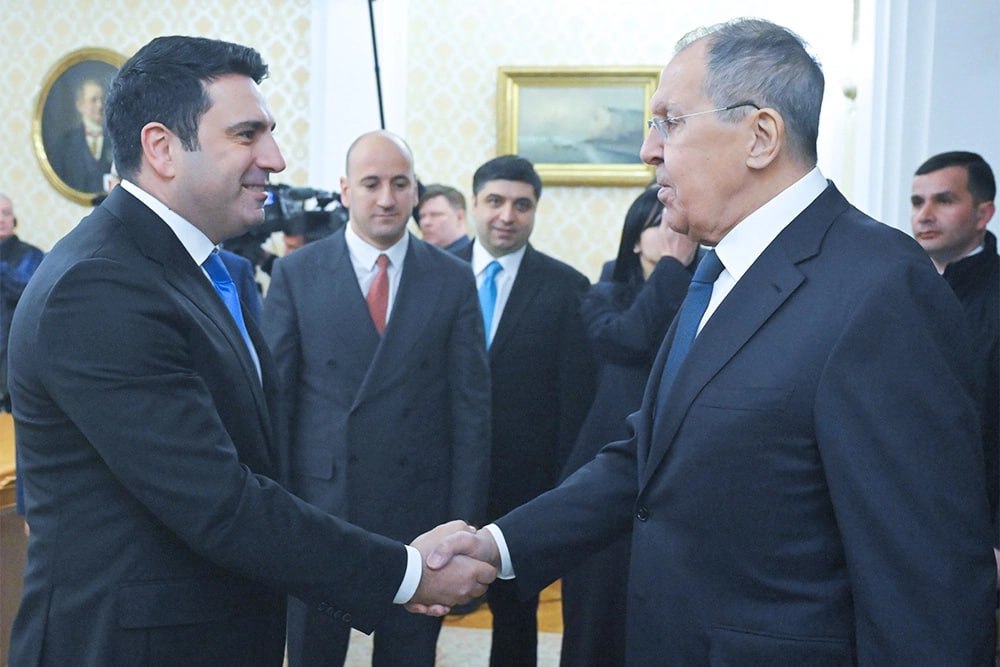 Лавров: давление на Армению исходит от ЕС, а не от России