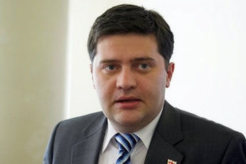 Экс-министра обороны Грузии обвинили в организации штурма президентского дворца