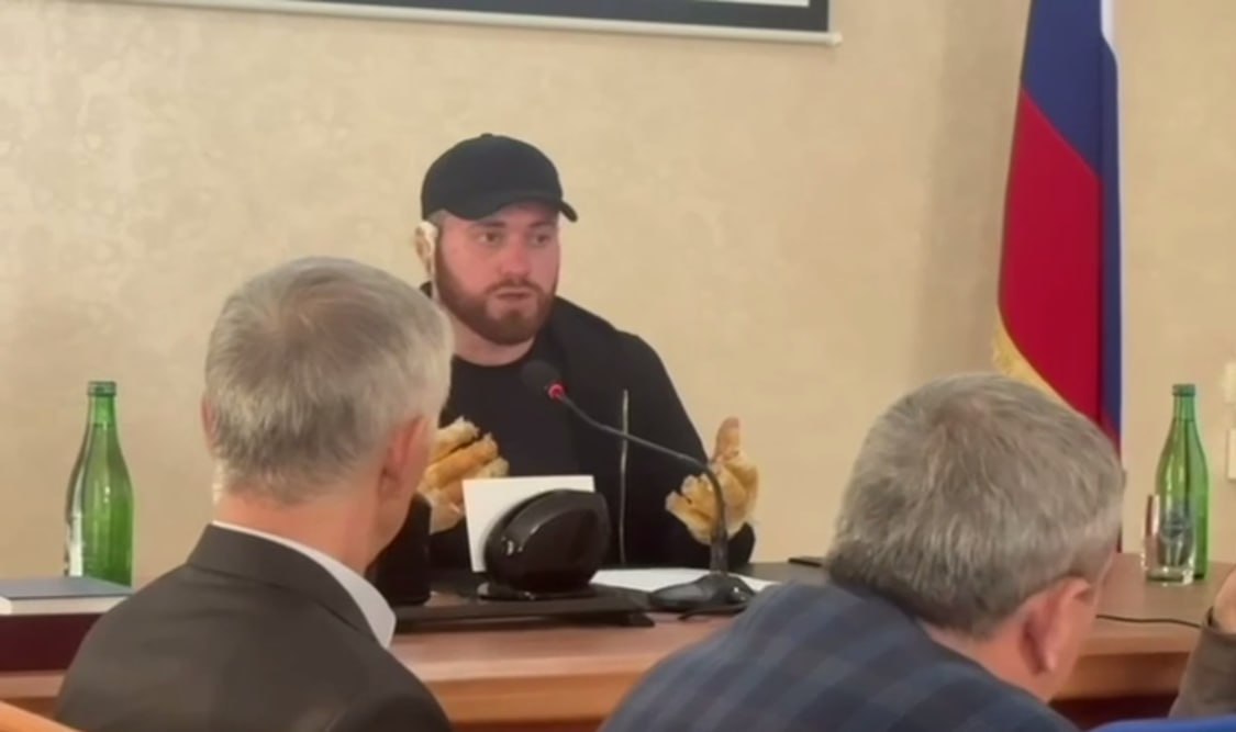 Выживший после крушения вертолета в Дагестане рассказал подробности