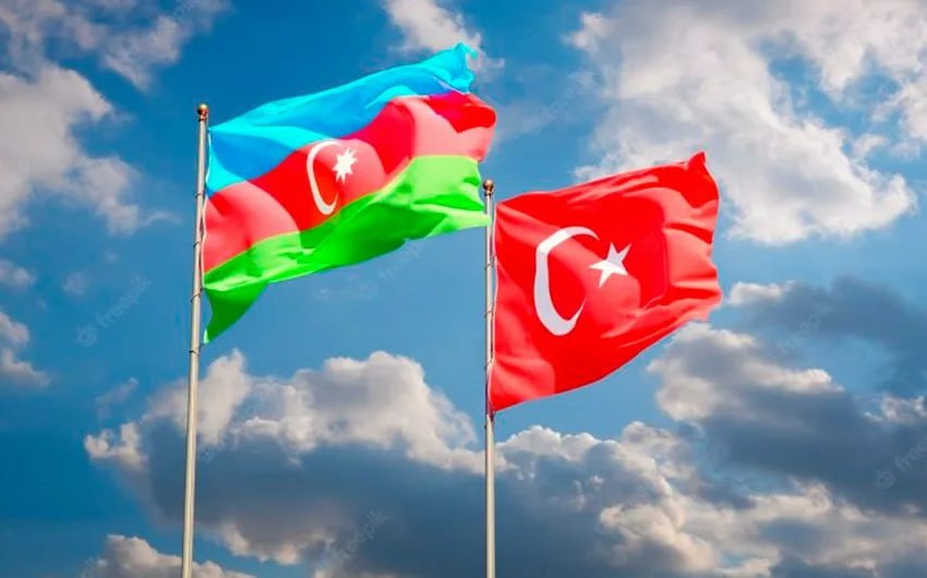 Турция продолжит оказывать Азербайджану оборонную поддержку