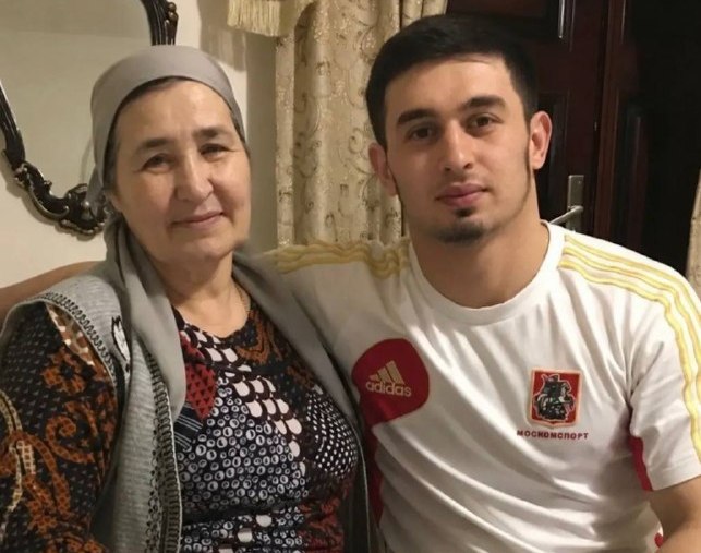 Правозащитник: Похищенных родителей Мансура Мовлаева освободили 
