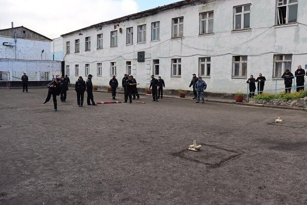 Crimean Tatar political prisoners transported thousands of kilometers from home