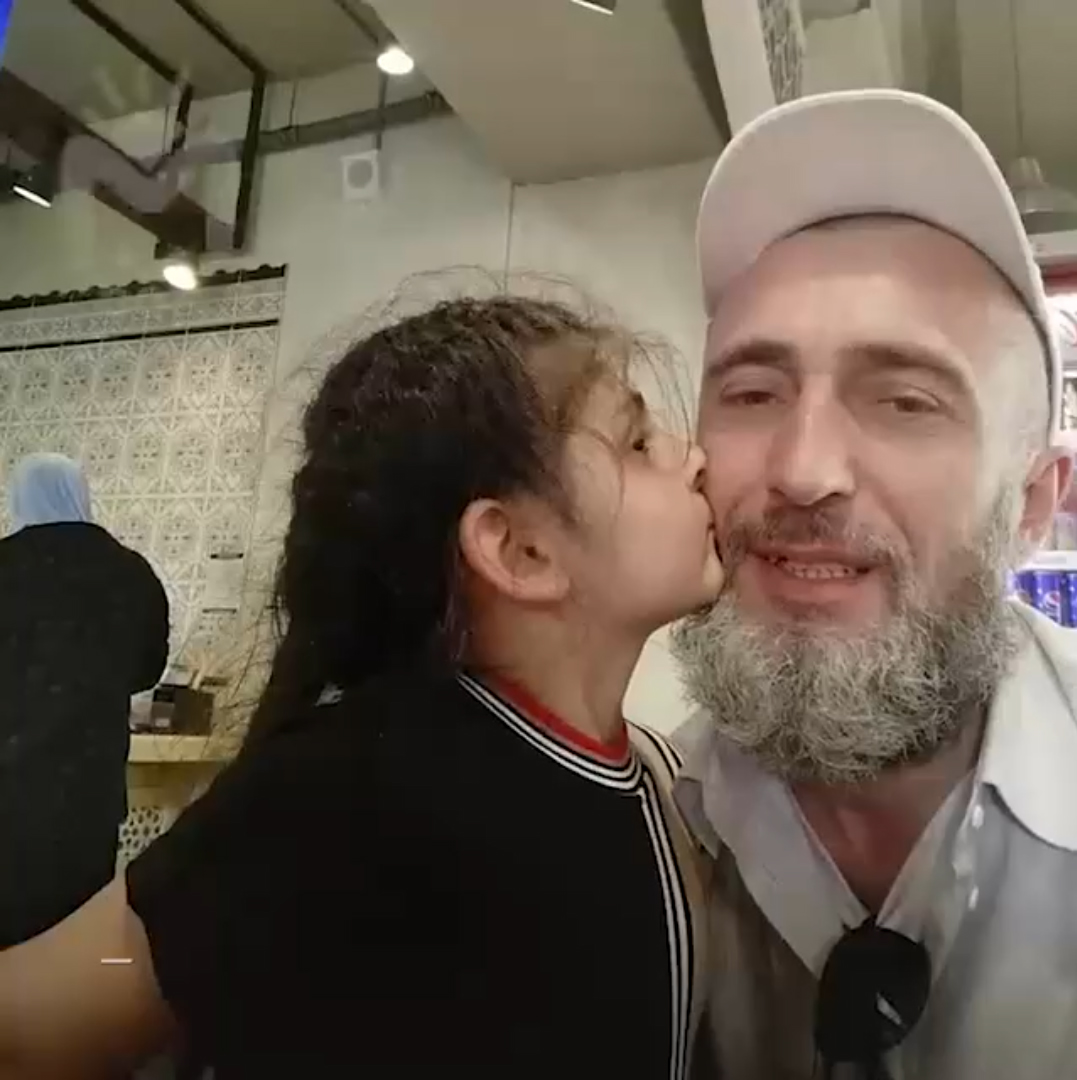 Уроженец Ингушетии бесплатно возит людей в больницу