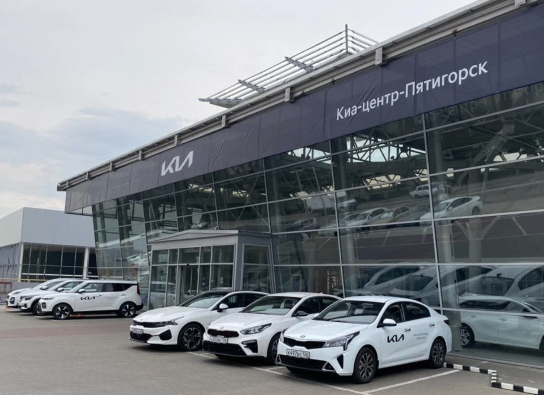 Продажи новых автомобилей на Северном Кавказе упали на 21%