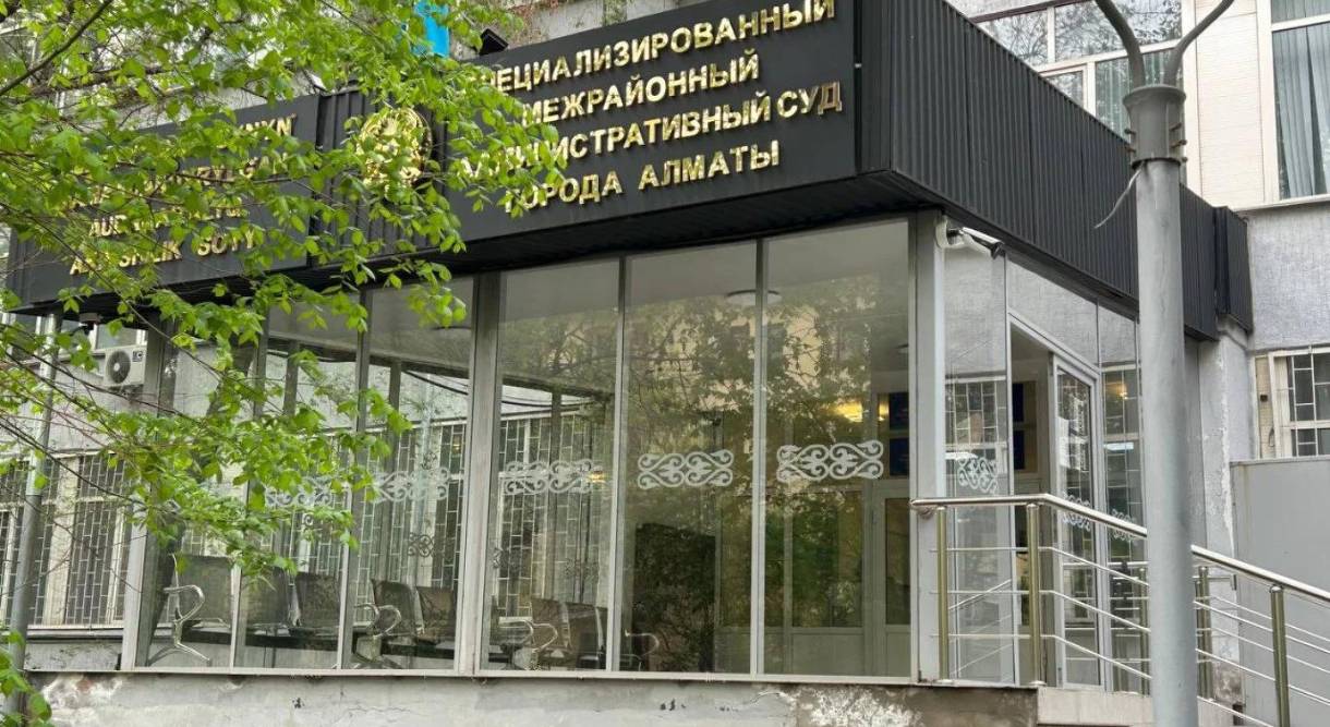 Уроженец Чечни Мансур Мовлаев пробудет под арестом еще пять месяцев