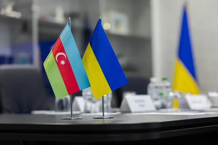 Киев поблагодарил Баку за поддержку украинской энергосистемы