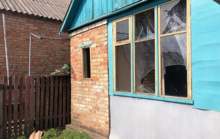 В пасхальное воскресенье обстрелян храм в Никополе, двое ранены