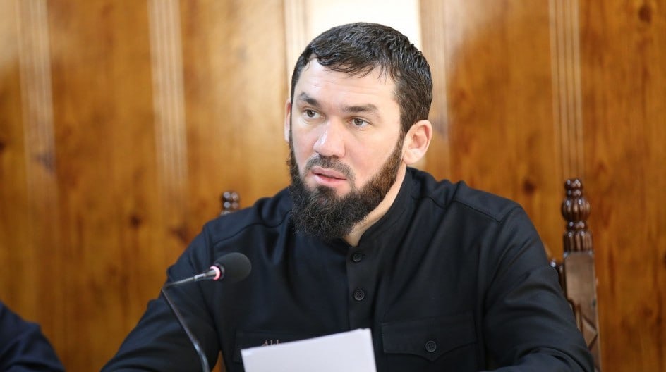 Спикер парламента Чечни неожиданно ушел в отставку