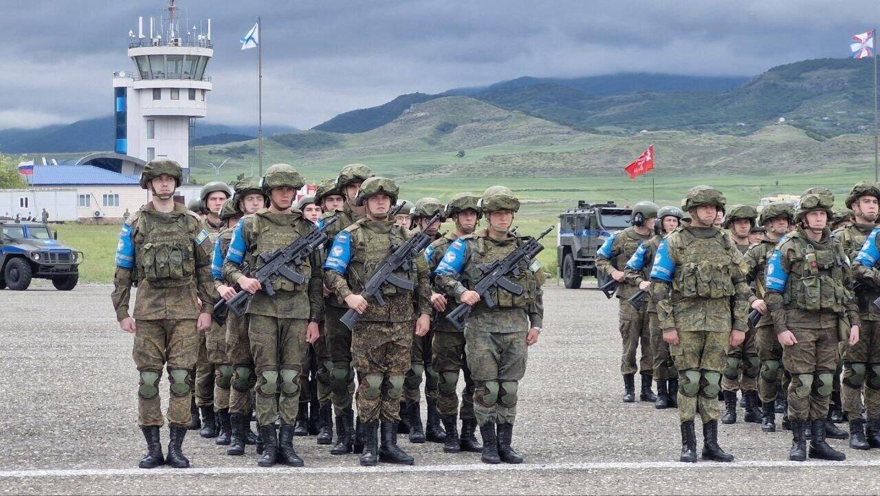 Азербайджан сообщил о скором выводе российских войск из Карабаха