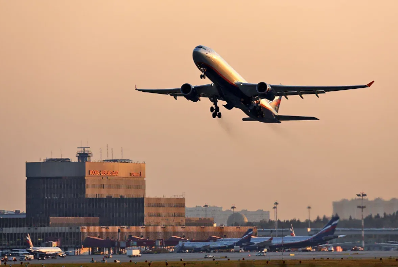 Россия отменила визы для граждан Грузии и возобновляет авиасообщение