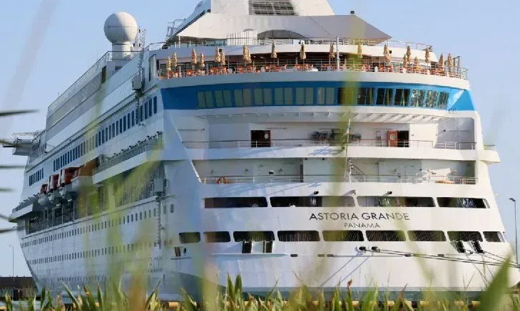 Президент Грузии восхитилась своими согражданами, протестовавшими против прибытия корабля с российскими туристами