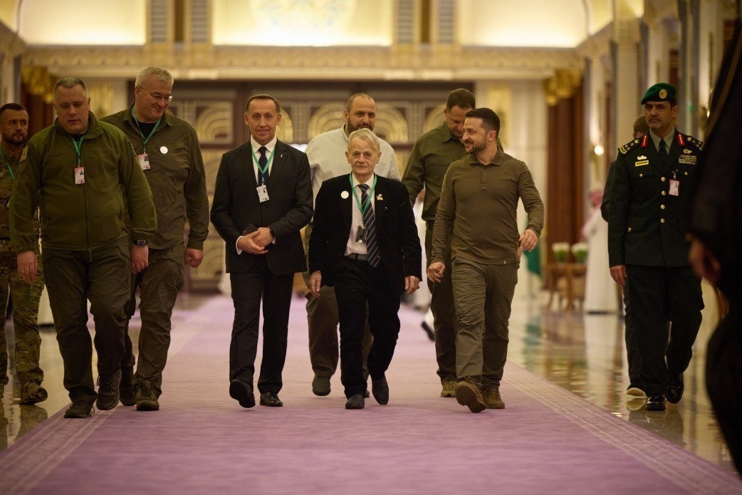 Зеленский призвал арабские государства поддержать крымских татар и мусульман Украины