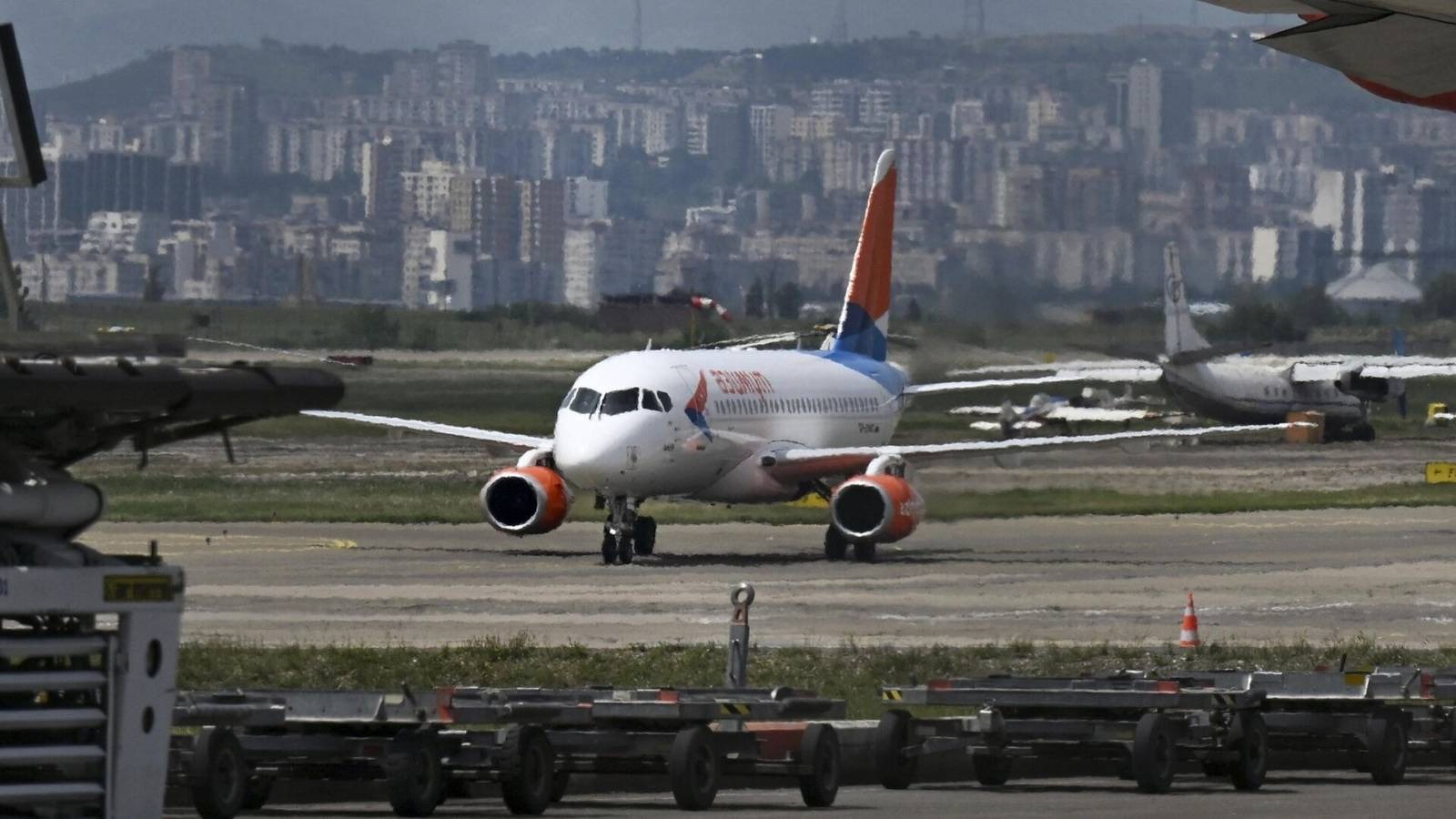 Грузия получила демарш от Евросоюза из-за восстановления авиасообщения с Россией