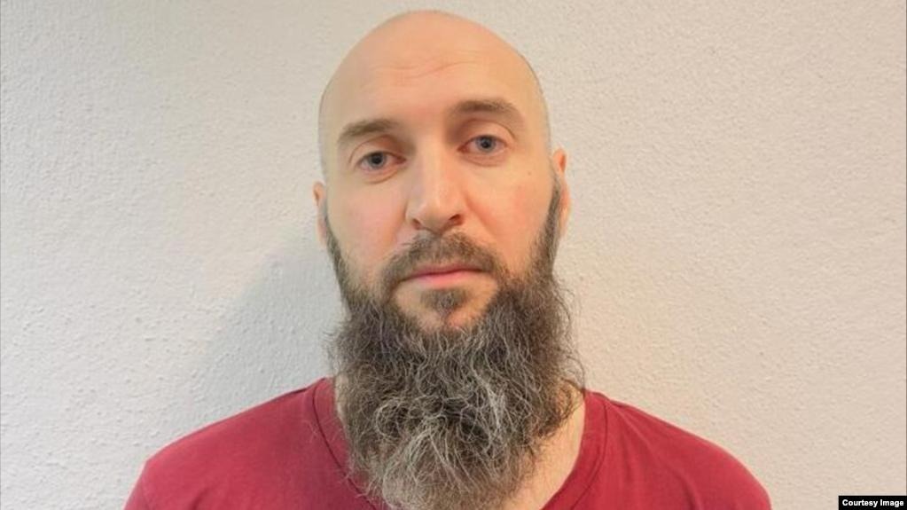 Беженцу и критику властей Чечни грозит депортация из Швейцарии в Россию