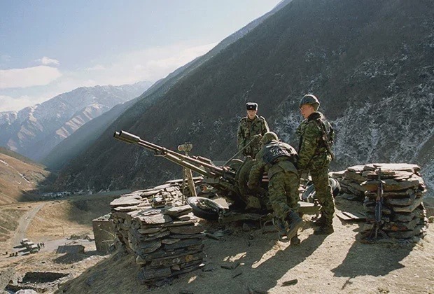 Уничтожение российскими военными чеченских лесных массивов, в том числе заповедных