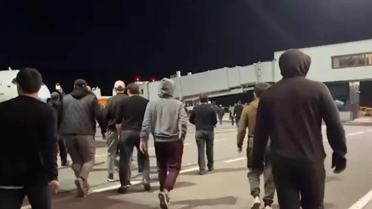 Участников антисемитских беспорядков в Махачкале судят за «нецензурную брань»