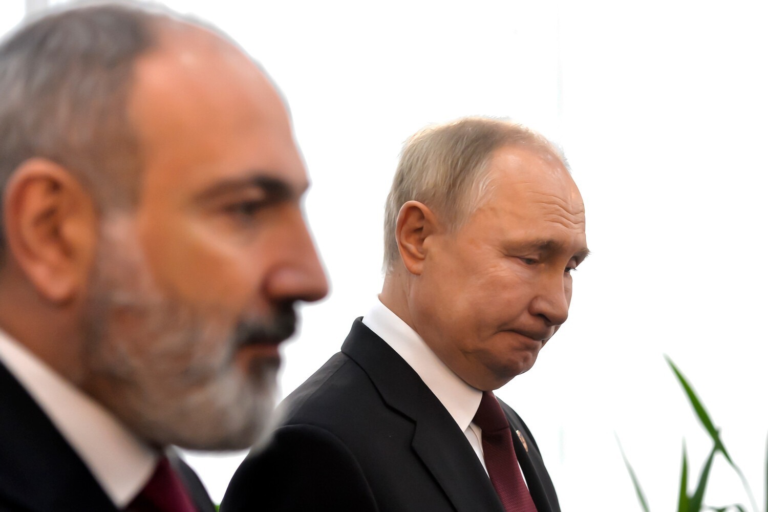 The Kremlin demanded guarantees from Armenia regarding Putin in the event of his visit