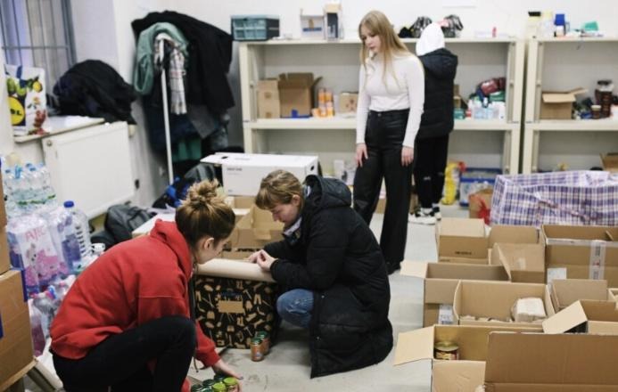 ООН: Статус временной защиты в Европе получили 4,7 млн украинцев 