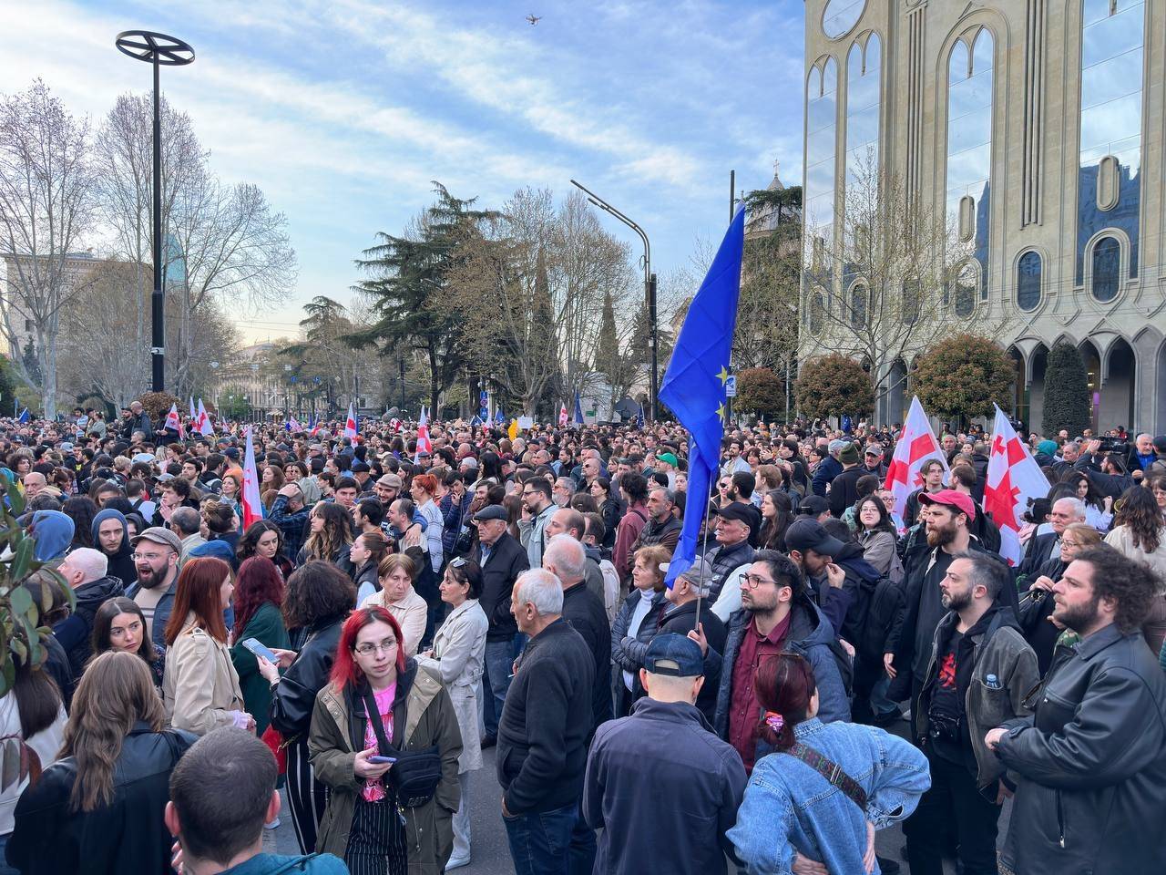 В Грузии снова митингуют против введения «пророссийского» закона об иноагентах