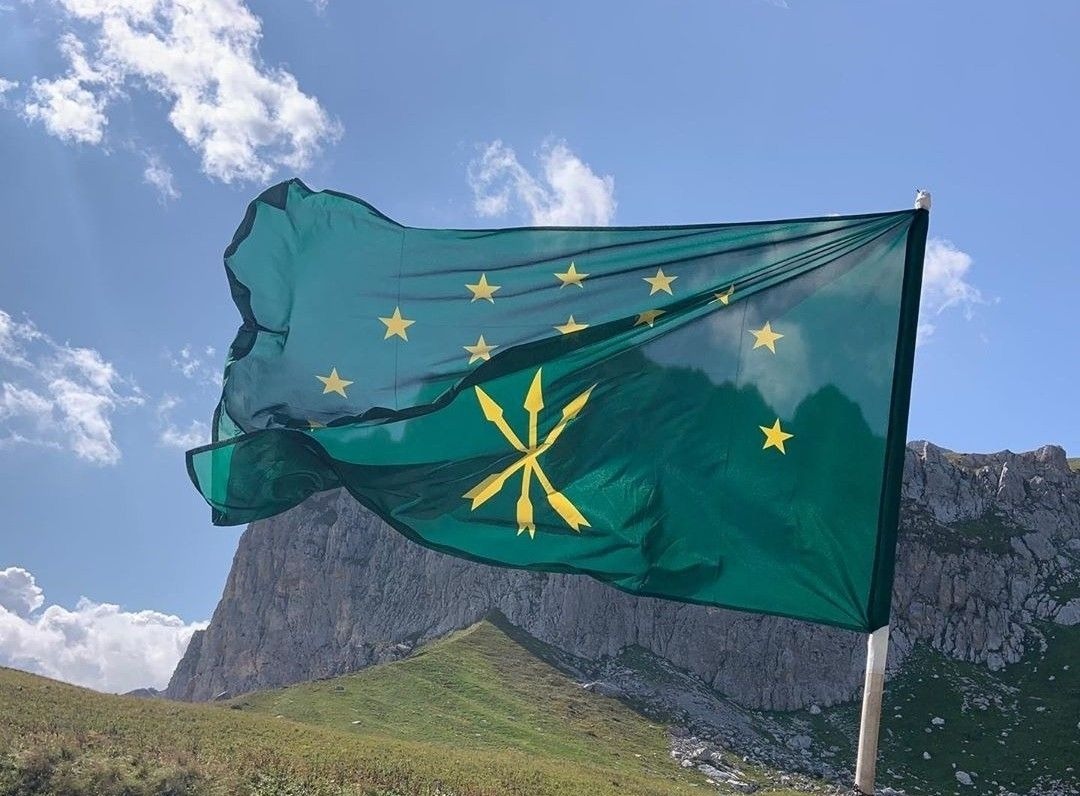 Черкесские активисты за рубежом выступили в поддержку Украины и призвали земляков не участвовать в войне