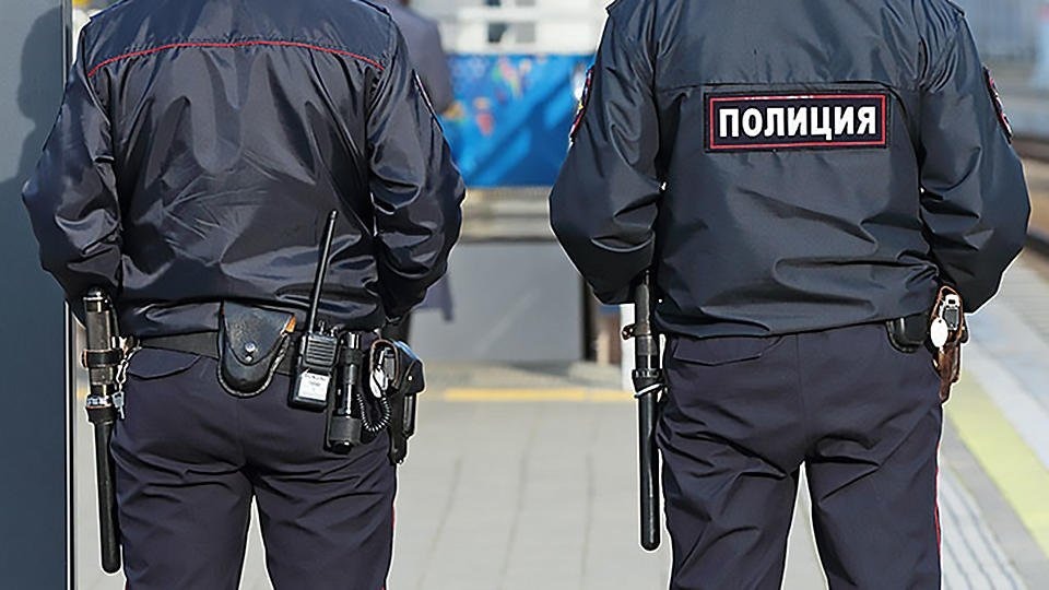 The KCR is looking for two men who shot policemen