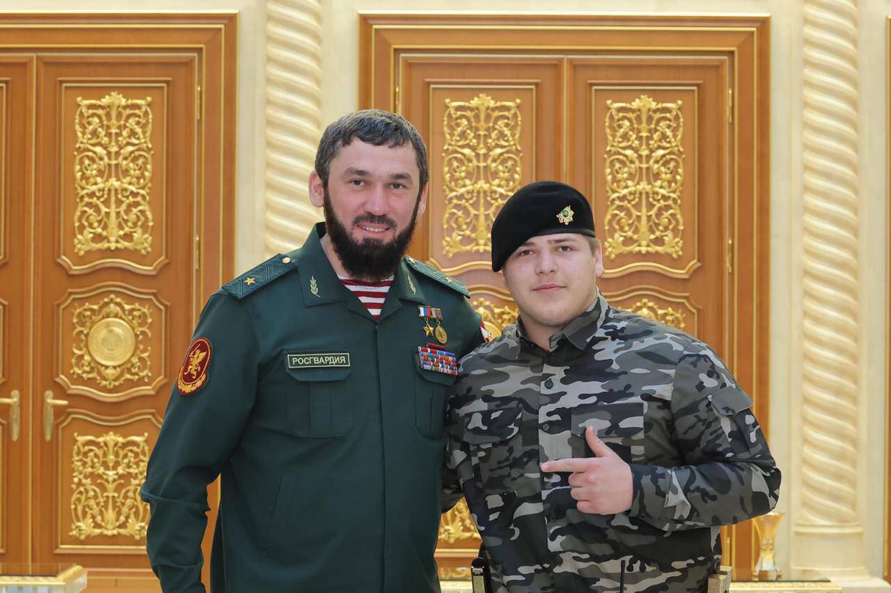 Сына Кадырова внесли в Книгу рекордов России как самого молодого начальника службы безопасности
