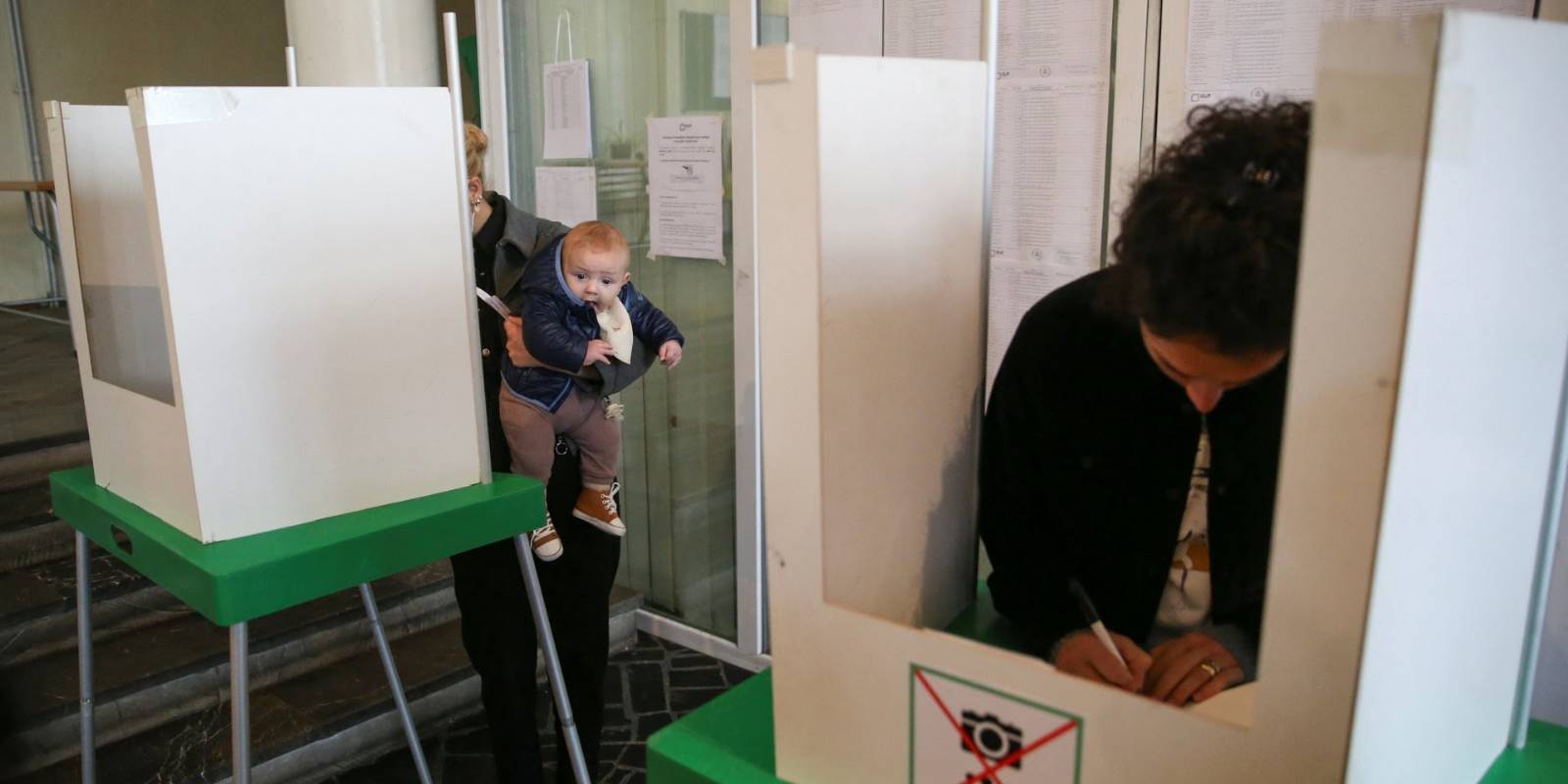 Georgia's Central Election Commission to Recount Ballots at Several Polling Stations