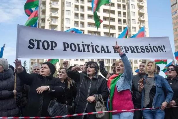 The Azerbaijani opposition demanded the release of political prisoners